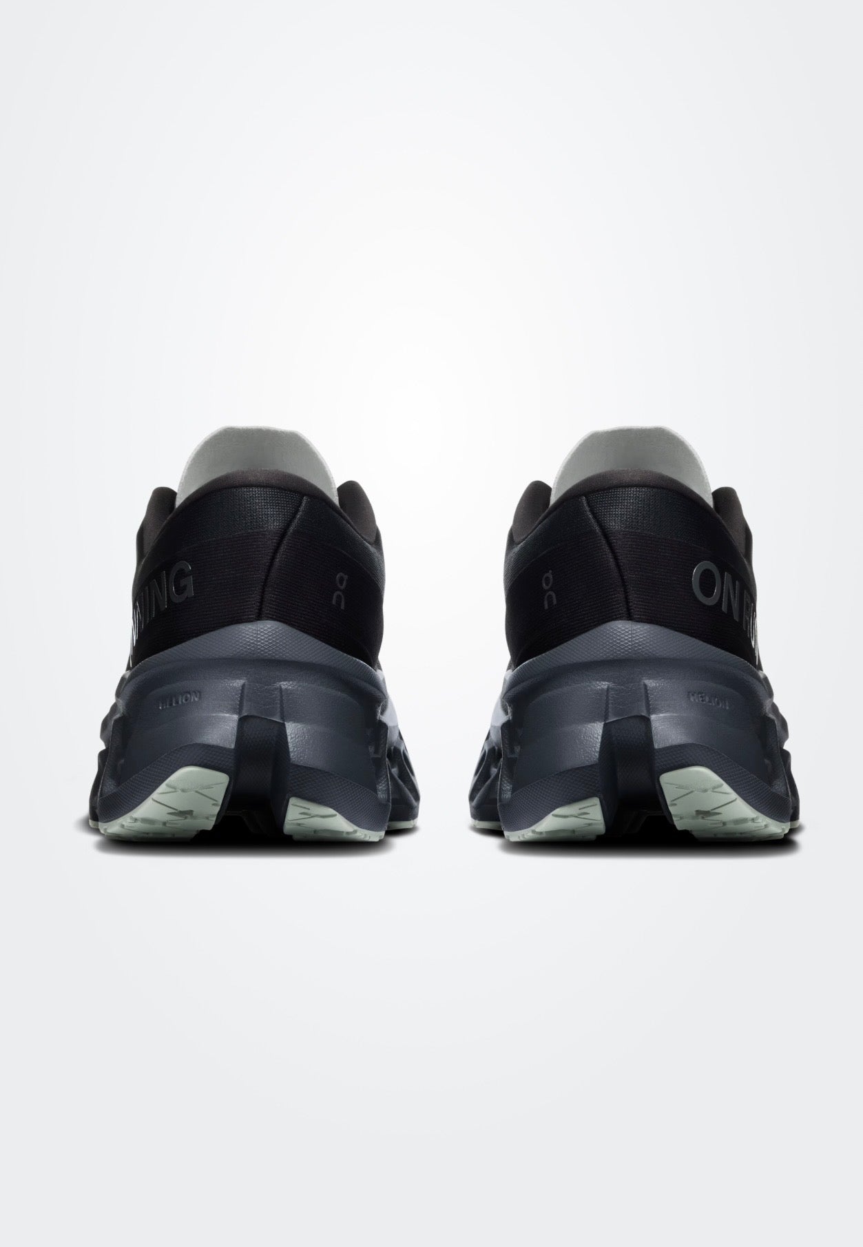 On Cloudmonster 3 (limited edition)